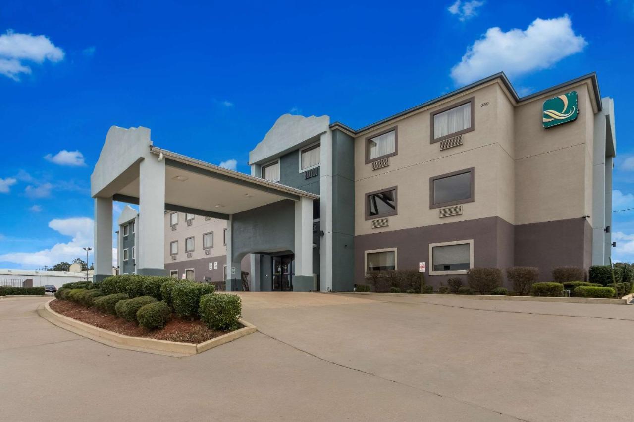 Quality Inn & Suites Pearl-Jackson エクステリア 写真