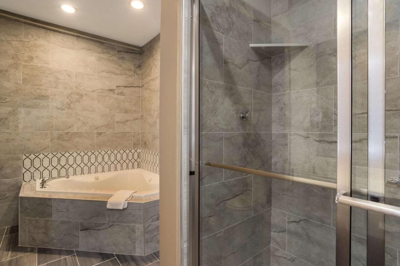 Quality Inn & Suites Pearl-Jackson エクステリア 写真