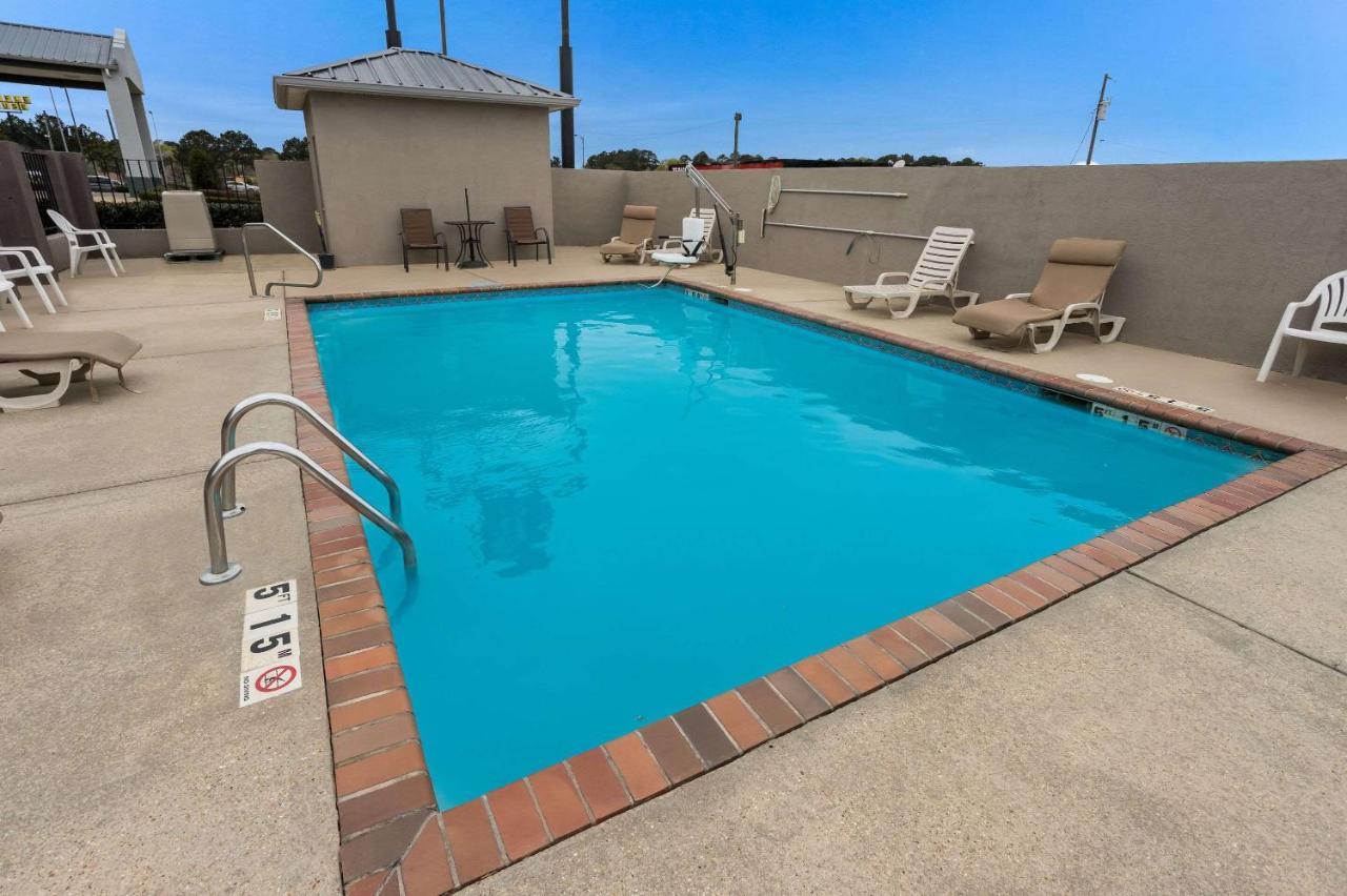 Quality Inn & Suites Pearl-Jackson エクステリア 写真