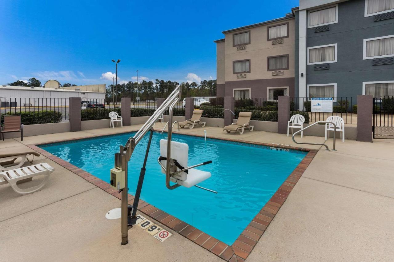 Quality Inn & Suites Pearl-Jackson エクステリア 写真